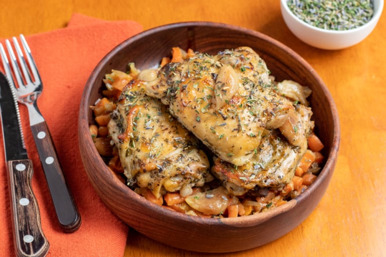 Herb & Garlic - Fresh rosemary, thyme, and roasted garlic.